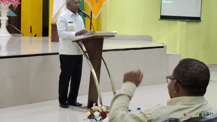 Gubernur Pabar Lepas Kontingen Pesparawi Nasional XIV