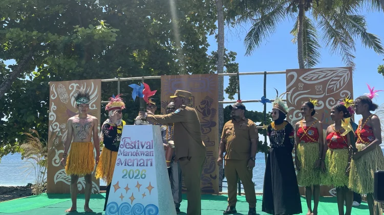 Seluruh Kampung di Manokwari Timur Meriahkan Festival Manokwari Menari 2026
