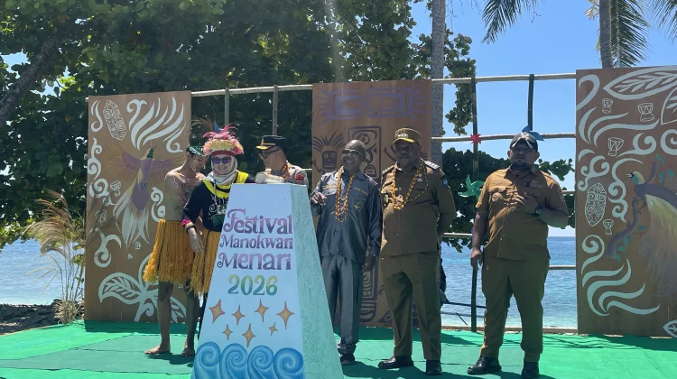Seluruh Kampung di Manokwari Timur Meriahkan Festival Manokwari Menari 2026