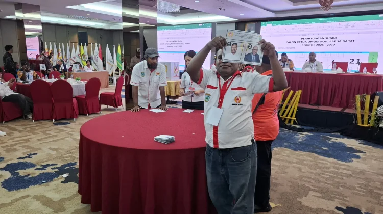 Yosias Saroy Terpilih Pimpin KONI Papua Barat 2026-2030