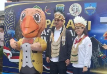 Gubernur Maluku Mengantar Langsung Peserta Kontingen Pesparawi Nasional
