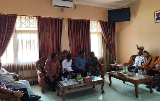 Walikota Tual Beserta Rombongan Tiba diManokwari dalam Rangka Pesparawi