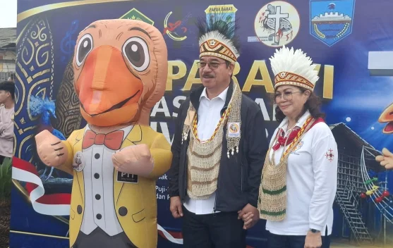 Gubernur Maluku Mengantar Langsung Peserta Kontingen Pesparawi Nasional