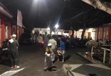 Salat Tarawih Pertama di Masjid Polda NTB