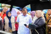 Blusukan di Pasar Gerung, Gubernur NTB Pastikan Harga Kebutuhan Pokok Terjangkau