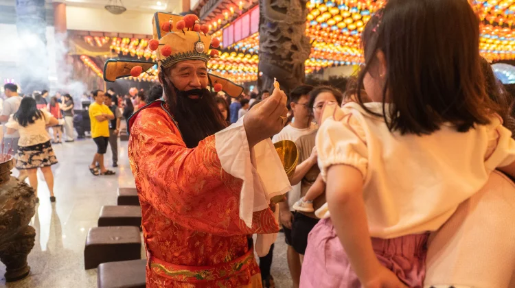 Perayaan Cap Go Meh di Maha Vihara Maitreya Medan Berlangsung Meriah