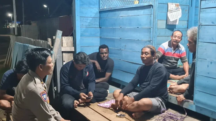 Polres Cek Keaktifan Poskamling di Seringgu dan Evadekai