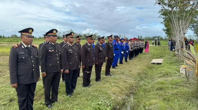 Polres Merauke Beri Penghormatan Terakhir untuk Purnawirawan