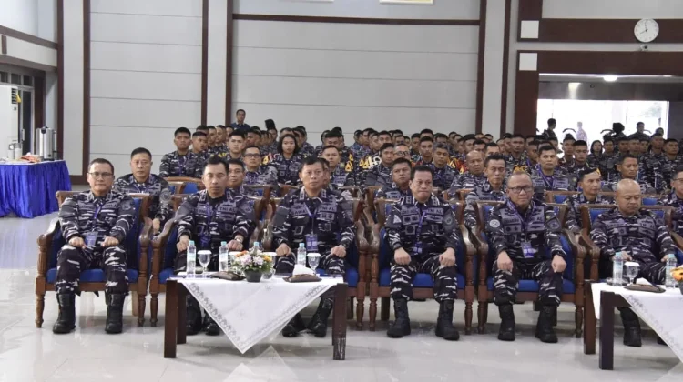Bahas Optimalisasi Taktik Perang Laut, Dankodaeral XI Hadiri Kolokium Pasis TNI AL