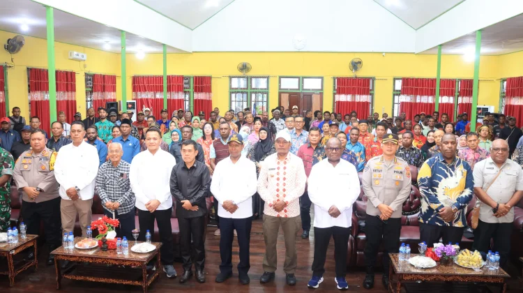 Bupati Asmat Apresiasi Kunjungan Kerja Gubernur Apolo Safanpo
