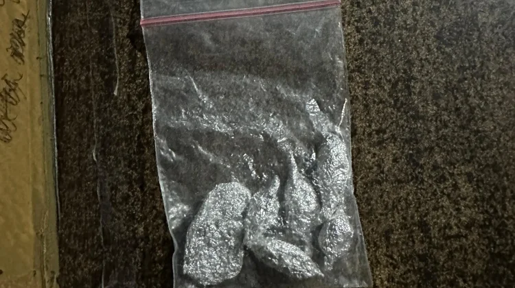 Polisi Amankan Pemuda Pembawa Ganja