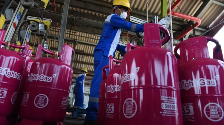 Pertamina Jaga Stok Minyak Tanah Iduladha