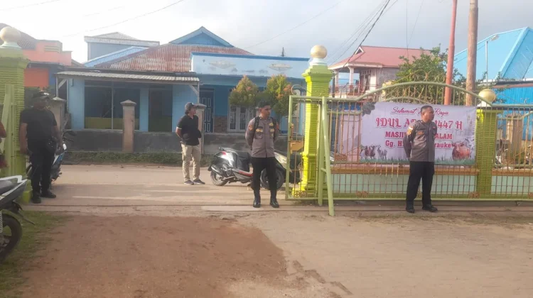 Ratusan Personel Amankan Sholat Idul Adha