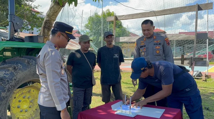 Polres Merauke Serahkan Bantuan Alsintan