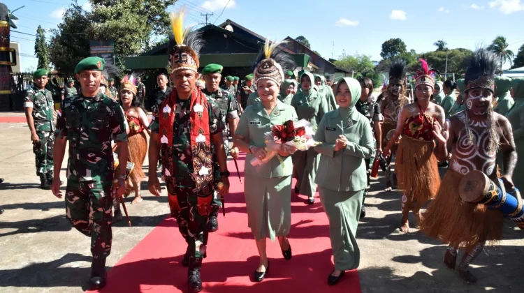 Pangdam XXIV/MT Frits Pelamonia Kunker ke Kodim 1707/Merauke