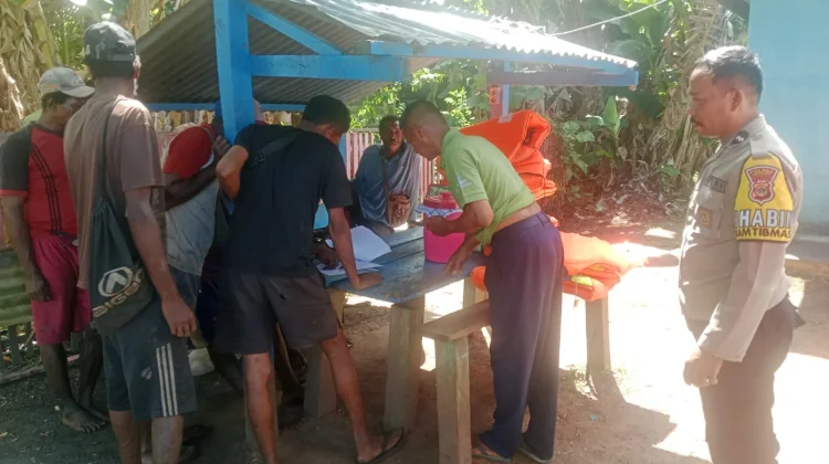 Pembersihan Sampah Digelar di Rawa Biru