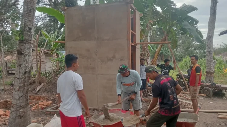 Satgas TMMD KE-129 Pastikan Pembangunan MCK Terus Berjalan
