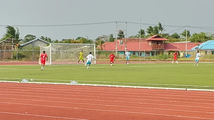 Laga Perdana Suratin cup U-17 provinsi Papua Selatan Noterdam vs Persibodi.