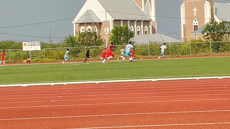 Laga Perdana Suratin cup U-17 provinsi Papua Selatan Noterdam vs Persibodi.
