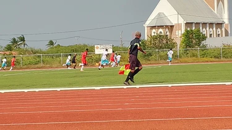Laga Perdana Suratin cup U-17 provinsi Papua Selatan Noterdam vs Persibodi.
