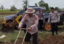 Tanam Jagung, Polisi Dukung Ketahanan Pangan Petani