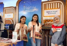 Tenun Ikat Mawar Curi Perhatian di Ambon