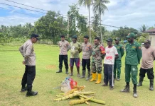 Polisi Musnahkan Tujuh Liter Miras Sagero