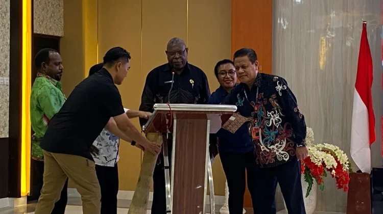 Pemkab Mimika Tingkatkan Kapasitas Ormas lewat Bimtek Aplikasi Digital