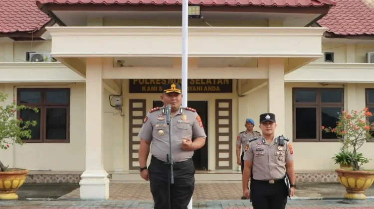 Kapolres Nisel Pimpin Apel Pagi, Tekankan Disiplin Personel