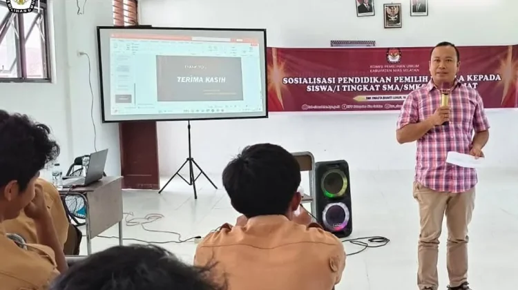 KPU Nisel Sosialisasi Pendidikan Pemilih Pemula di SMK Swasta Bhakti Luhur