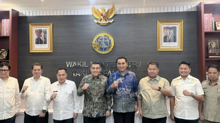 Wabup Nias Selatan dan Wamen ATR Perkuat Pertanahan