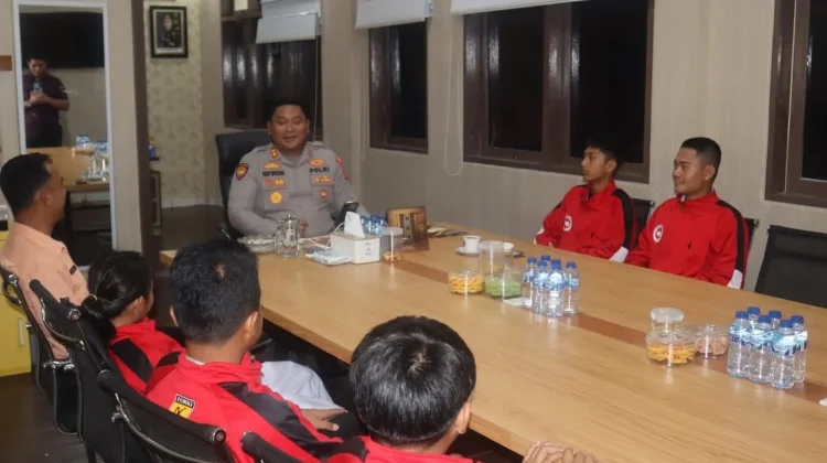 Kapolres Nias Selatan Apresiasi Enam Juara Karate Sumut