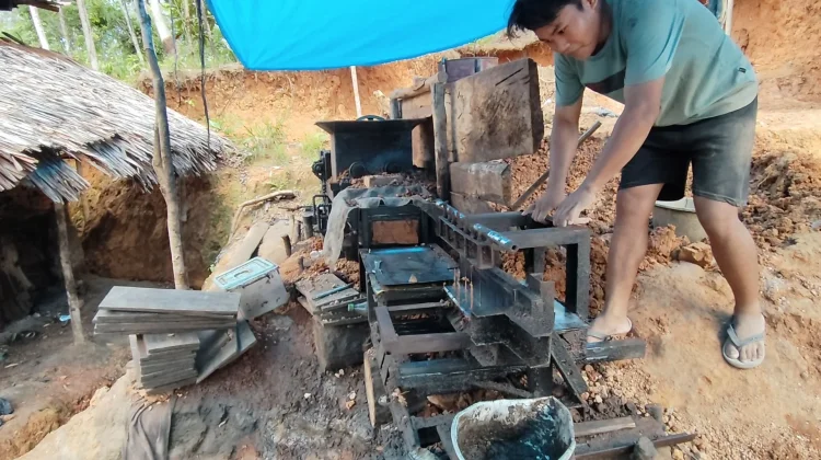 Begini Proses Pembuatan Batu Bata