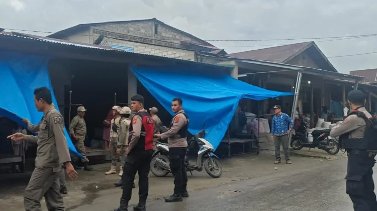 Polres Nias Selatan Amankan Relokasi Pedagang di Amandraya