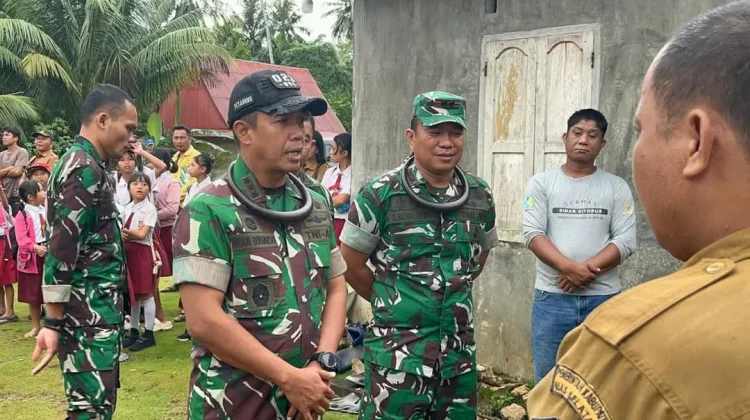 Danrem 023/KS Tinjau Pembangunan Jembatan Gantung di Sungai Idanoho