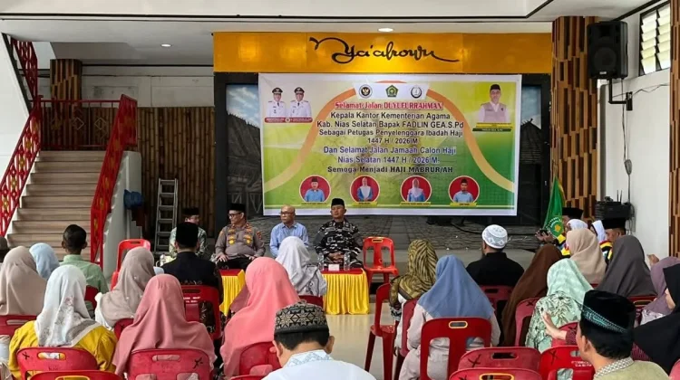Wakapolres Nias Selatan Lepas Keberangkatan Rombongan Calon Haji