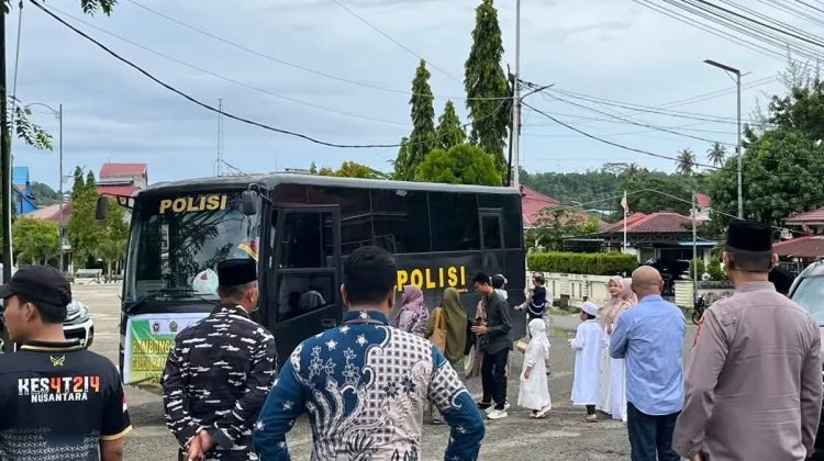 Wakapolres Nias Selatan Lepas Keberangkatan Rombongan Calon Haji