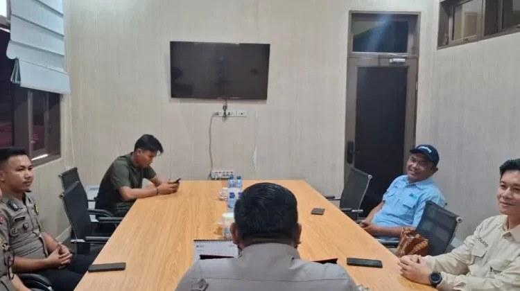 Kapolres Nias Selatan Silaturahmi ke Kantor Bulog Nias
