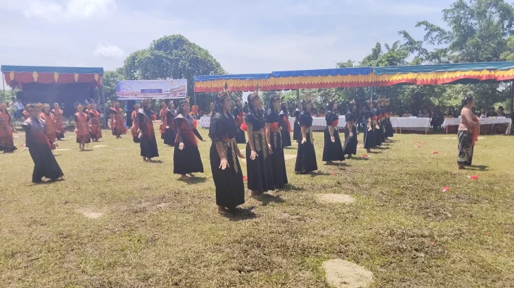 Kemeriahan Pesta Perak SMA Bintang Laut Telda