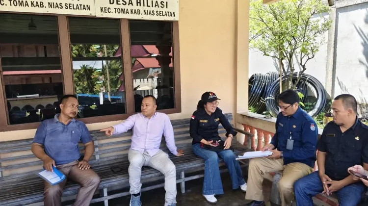 Pengawasan Pelaksanaan Coklit oleh Bawaslu Nisel di Dua Kecamatan