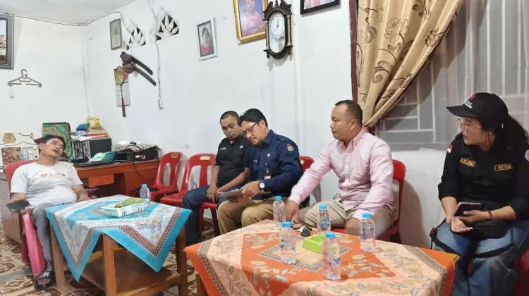 Pengawasan Pelaksanaan Coklit oleh Bawaslu Nisel di Dua Kecamatan