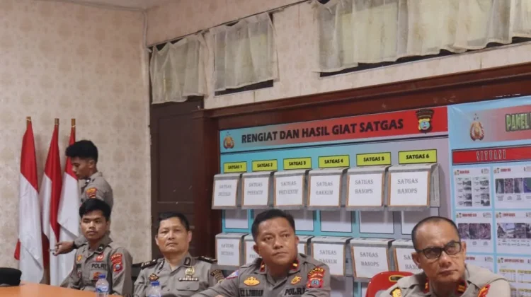 Kapolres Nias Selatan Ikuti Anev Pelayanan Publik Polri
