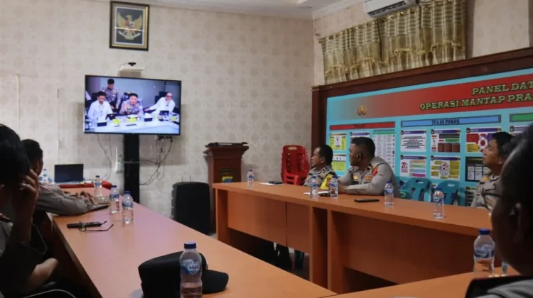 Kapolres Nias Selatan Ikuti Anev Pelayanan Publik Polri