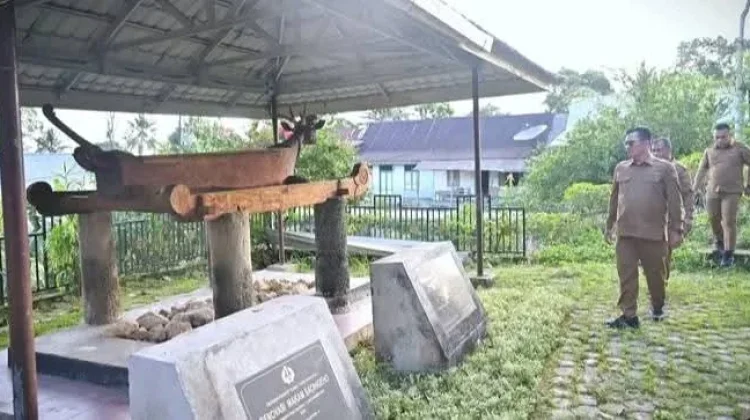 Rencana Pembangunan, Bupati Nisel Kunjungi Lokasi Makam Saõnigeho