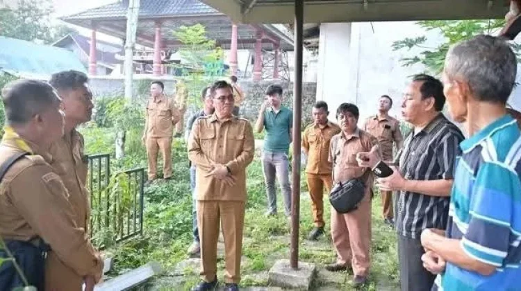 Rencana Pembangunan, Bupati Nisel Kunjungi Lokasi Makam Saõnigeho
