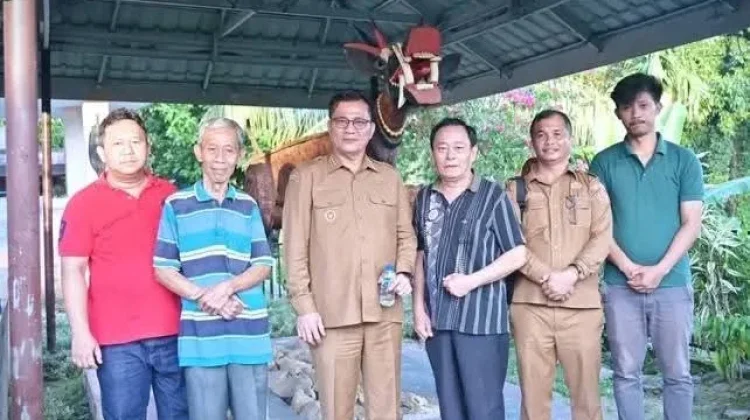 Rencana Pembangunan, Bupati Nisel Kunjungi Lokasi Makam Saõnigeho