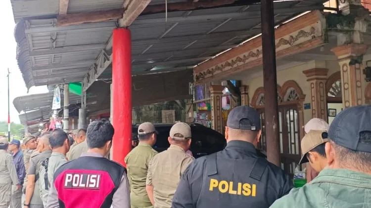 Personil Sat Samapta Polres Nisel Gencarkan Patroli Dialogis