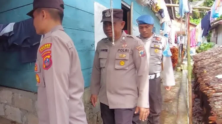 Polres Nias Selatan Santuni Nelayan Lumpuh Kurang Mampu