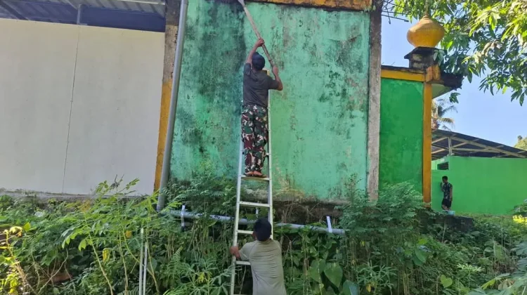 Rehab Rumah Ibadah di Nisel Melalui Karya Bakti TNI