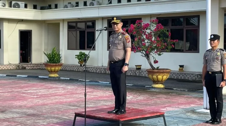 Wakapolres Nias Selatan Pimpin Apel Pagi Personel